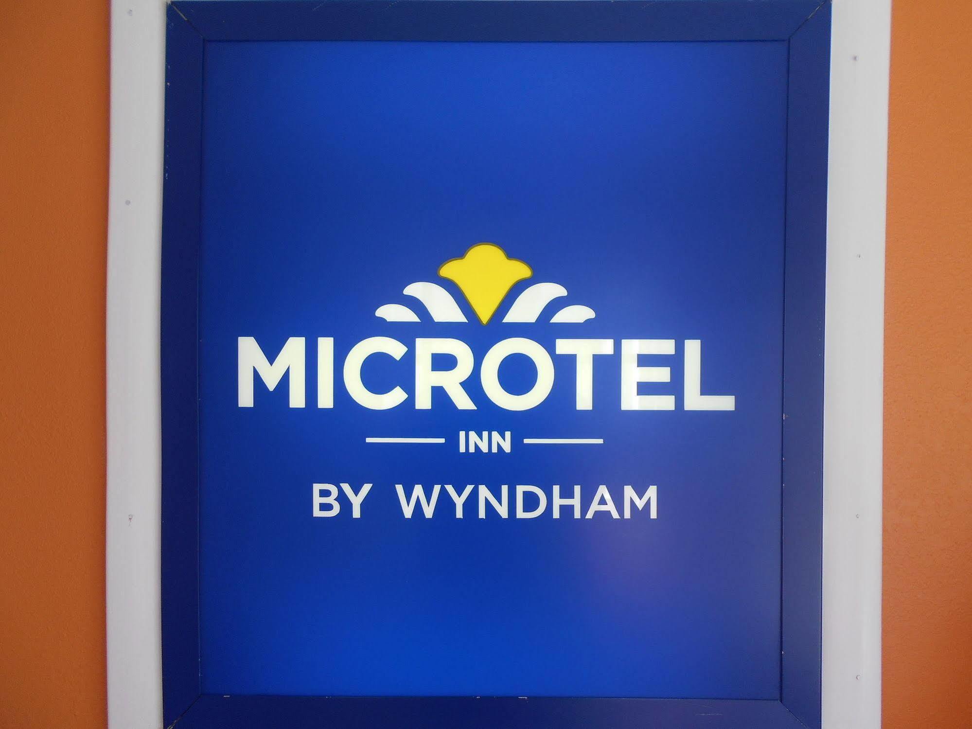 Microtel Inn By Wyndham - Albany Airport Latham Exterior foto